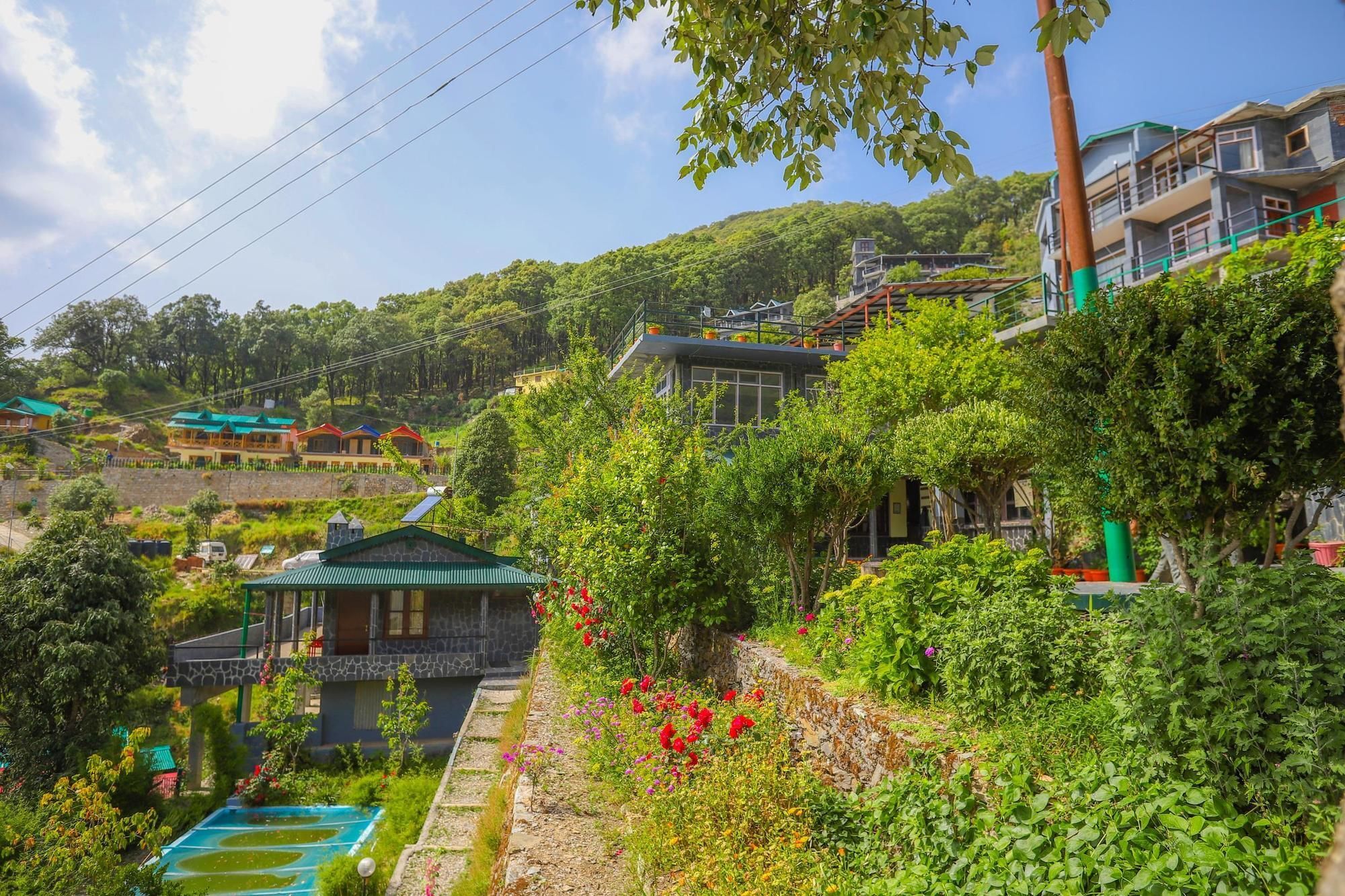 V Resorts The Nest Cottage Найнитал Экстерьер фото